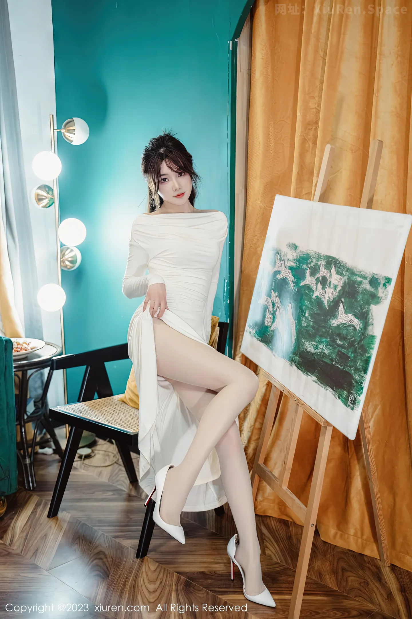 图片[2]-[Xiuren秀人网] 2023.09.15 VOL.7393 女神绮里嘉＆周妍希性感姐妹花彩色披风配超薄黑丝完美诱惑写真70P-秀人网官方网站